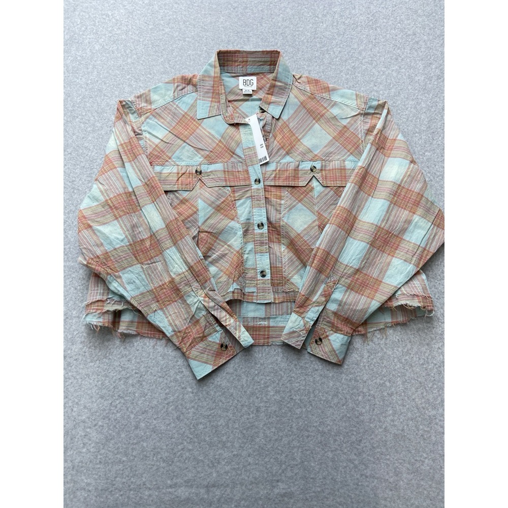 BDG Urban Outfitters Shirt Womens M Blue Plaid Cropped Button Up Frayed Hem - Picture 10 of 13